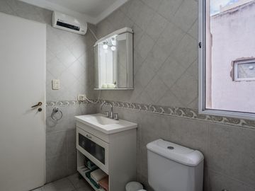 Venta Parque Chacabuco PH 4 Ambientes Reciclado