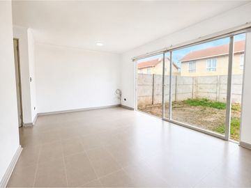 Casa familiar en Parronales de Buin
