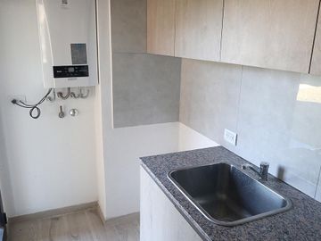 ALQUILER CASA UNA PLANTA/ BARRIO HARAS SANTA MARÍA
