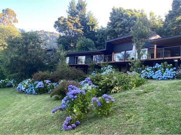 Venta Casa con acceso playa del lago Calafquén