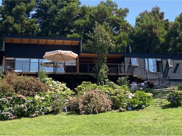 Venta Casa con acceso playa del lago Calafquén