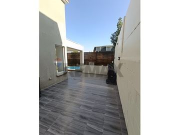 5D | 4B | 125 m²  | 225 m²  | Piscina temperada