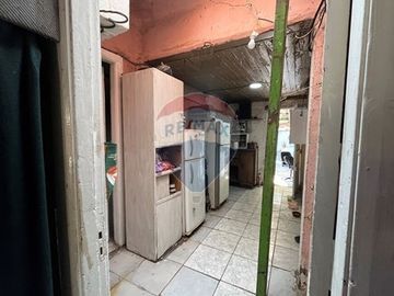 Casa para Remodelar con excelente ubicación.