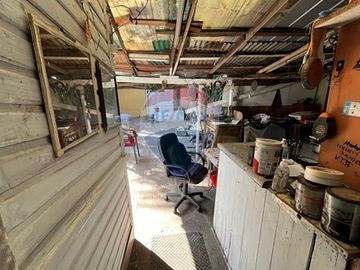 Casa para Remodelar con excelente ubicación.