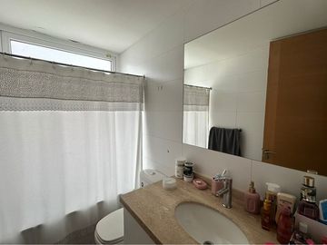 Amplia Casa Condominio 5D 4B