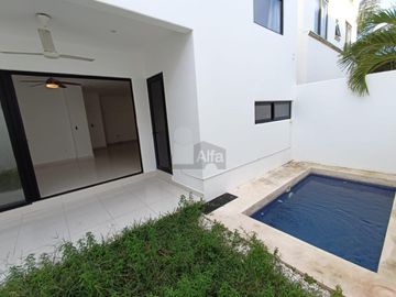 Casa en Renta 4 recs, 4 baños y cuarto servicio en Residencial AQUA, Cancun Quintana Roo, SMZ-330