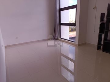 Casa en Renta 4 recs, 4 baños y cuarto servicio en Residencial AQUA, Cancun Quintana Roo, SMZ-330