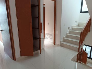 Casa en Renta 4 recs, 4 baños y cuarto servicio en Residencial AQUA, Cancun Quintana Roo, SMZ-330