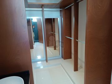 Casa en Renta 4 recs, 4 baños y cuarto servicio en Residencial AQUA, Cancun Quintana Roo, SMZ-330