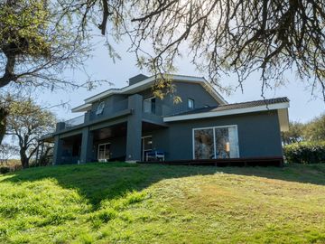 Casa en venta Altos del Golf 4 dormitorios- Pileta