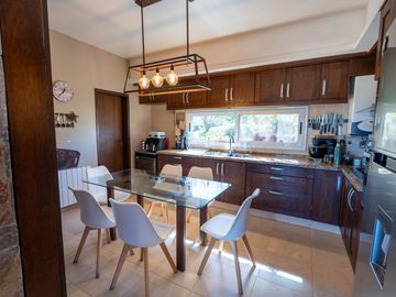 Casa en venta Altos del Golf 4 dormitorios- Pileta
