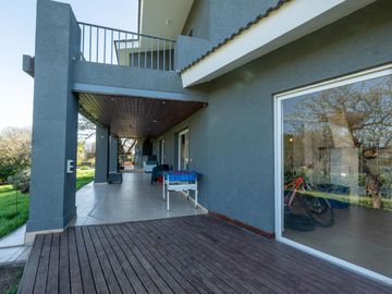 Casa en venta Altos del Golf 4 dormitorios- Pileta