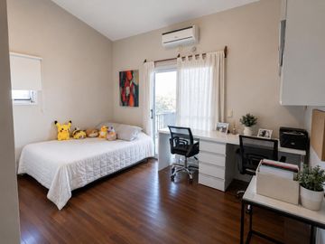 Casa en venta Altos del Golf 4 dormitorios- Pileta