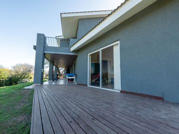Casa en venta Altos del Golf 4 dormitorios- Pileta