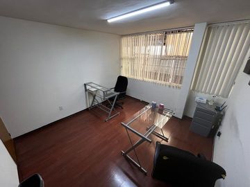 Oficina se renta con todos los servicios, Del Valle