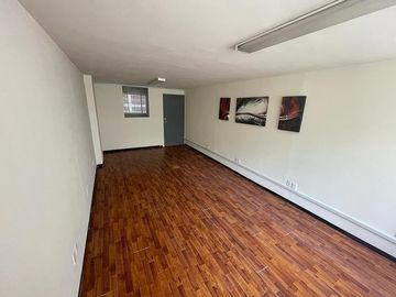 Oficina se renta con todos los servicios, Del Valle