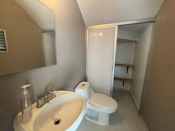 Edificio en Venta, Tlalnepantla de Baz, 3 Recámaras.