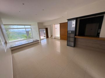 PASEO DE LA CIMA CASA