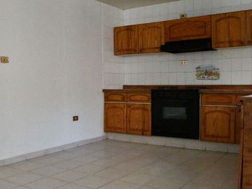 Lomas de españita amplia casa