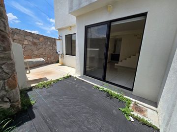 OPORTUNIDAD, CASA EN EL MIRADOR, EL MARQUES, QUERETARO