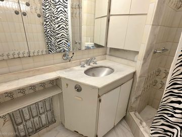 Yerbal al 2500 - Departamento de 3 amb. con dependencia en alquiler