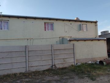 Venta de Terreno con Local comercial y 4 deptos, Saturnino Torres, Nqn Capital