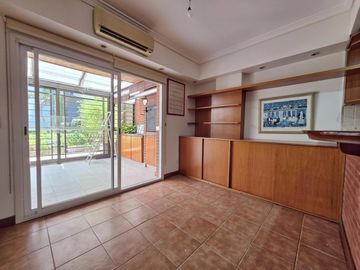 Excelente 4 amb   escritorio   balcón terraza con parrilla propia  - 2 cocheras