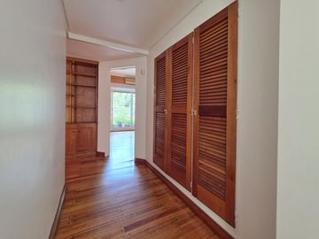 Excelente 4 amb   escritorio   balcón terraza con parrilla propia  - 2 cocheras