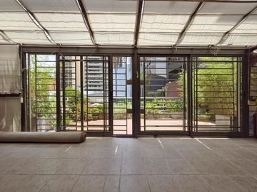 Excelente 4 amb   escritorio   balcón terraza con parrilla propia  - 2 cocheras
