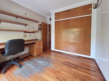 Excelente 4 amb   escritorio   balcón terraza con parrilla propia  - 2 cocheras