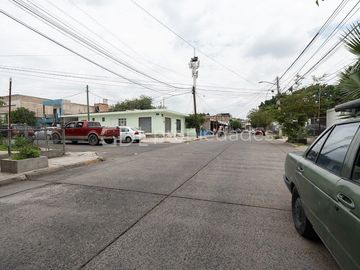 VILLA GUERRERO CASA MUY AMPLIA EN VENTA