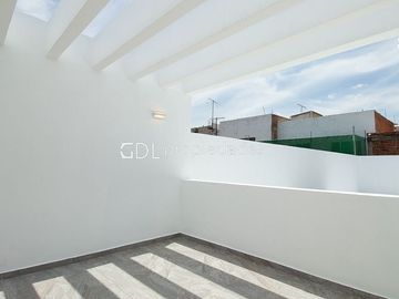 CASA EN INDEPENDENCIA