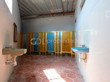 VISTA HERMOSA TERRAZA CON DOS CASAS EN VENTA