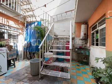 LAGOS DE ORIENTE CASA AMPLIA EN VENTA
