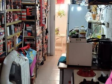 Venta de Local Comercial, en terreno de 372 m2, Saturnino Torres 171, Nqn Capital