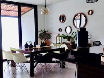 BUGAMBILIAS CASA AMPLIA EN COTO