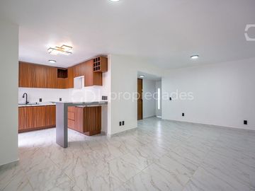 EL MANANTIAL CASA RECIÉN REMODELADA EN VENTA