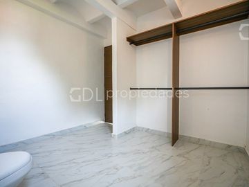 EL MANANTIAL CASA RECIÉN REMODELADA EN VENTA