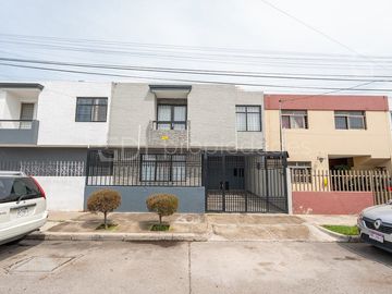 FRACCIONAMIENTO COLON CASA REMODELADA OPORTUNIDAD