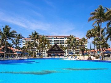 Departamento Frente al Mar en Venta en Marina Vallarta | Condo Caracoles