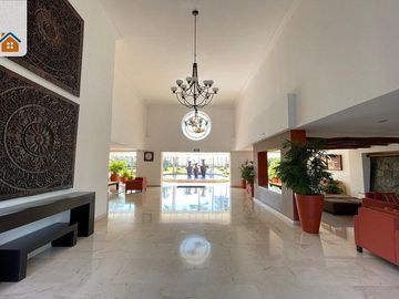 Departamento Frente al Mar en Venta en Marina Vallarta | Condo Caracoles