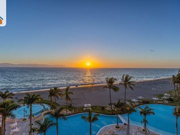 Departamento frente al mar en venta en Bay View Grand, Marina Vallarta