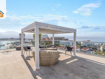 Departamento en venta en Marina Vallarta – Nautico Frente al Mar con 2 Rec