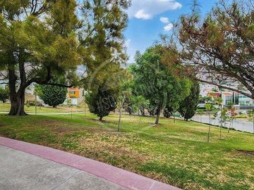 Terreno en venta en Bosques de Santa Anita 391 m² en coto privado
