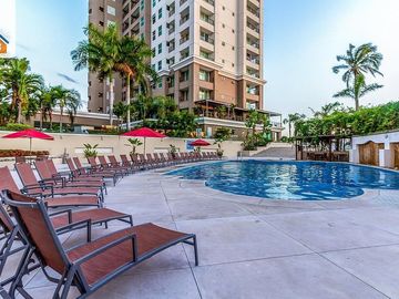 Departamento de lujo frente al mar en venta en Grand Venetian Puerto Vallarta