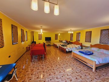 VENTA DE CENTRO DE EVENTOS CON EXCELENTE UBICACION