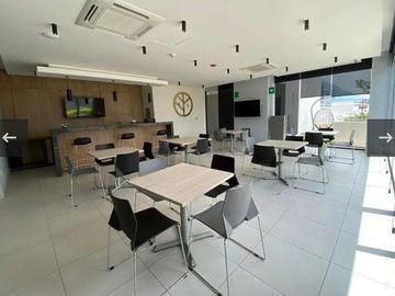 Departamento en renta en zona Tec / Torre Livo