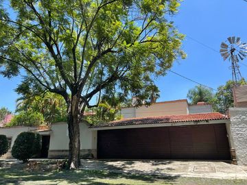 CASA, RESIDENCIA VENTA EN LA COLONIA SEATTLE, ZAPOPAN