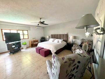 CASA, RESIDENCIA VENTA EN LA COLONIA SEATTLE, ZAPOPAN