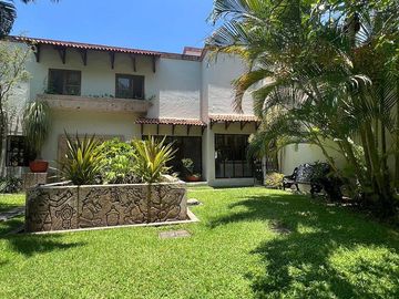 CASA, RESIDENCIA VENTA EN LA COLONIA SEATTLE, ZAPOPAN